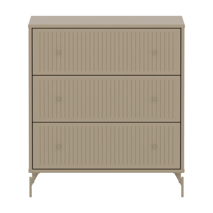 FLEXA. Συρταριέρα Saga με 3 συρτάρια και όψεις Grooves. Μπεζ/ μπεζ πόμολα/ μπεζ πόδια.