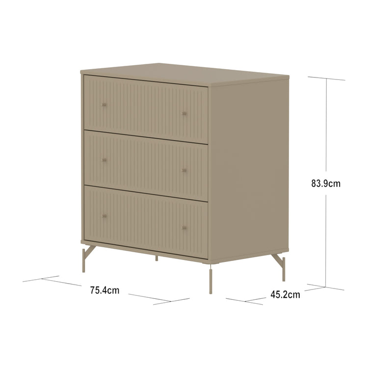 FLEXA. Συρταριέρα Saga με 3 συρτάρια και όψεις Grooves. Μπεζ/ μπεζ πόμολα/ μπεζ πόδια.