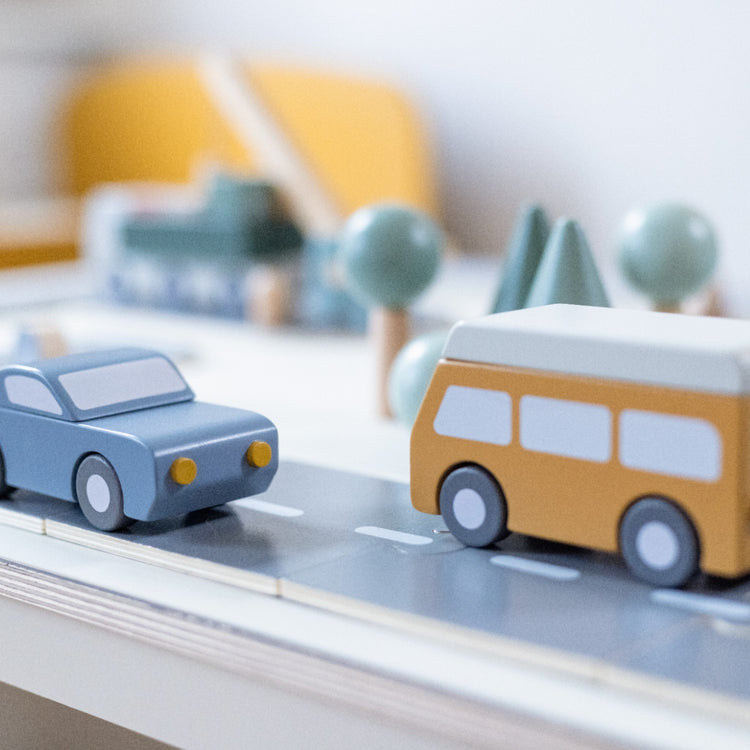 Flexa. Αυτοκινητάκια. Σετ των 4 τεμαχίων.