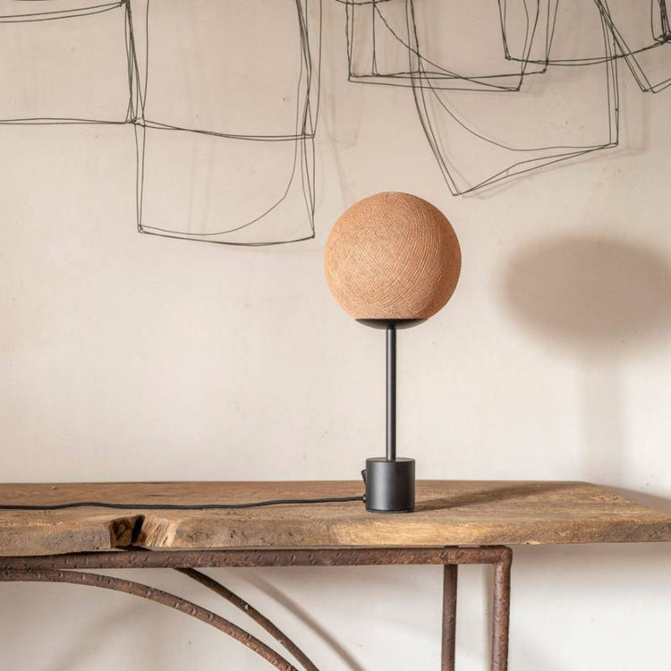LA CASE DE COUSIN PAUL. Lamp APAPA - Nude