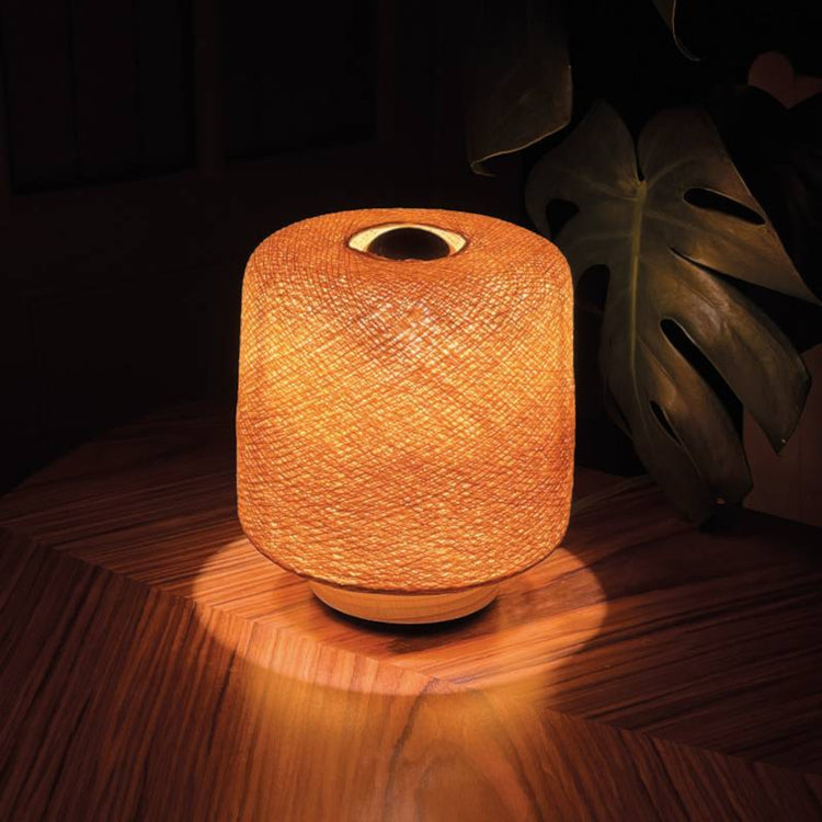 LA CASE DE COUSIN PAUL. Επιτραπέζιο φωτιστικό Madison Camel