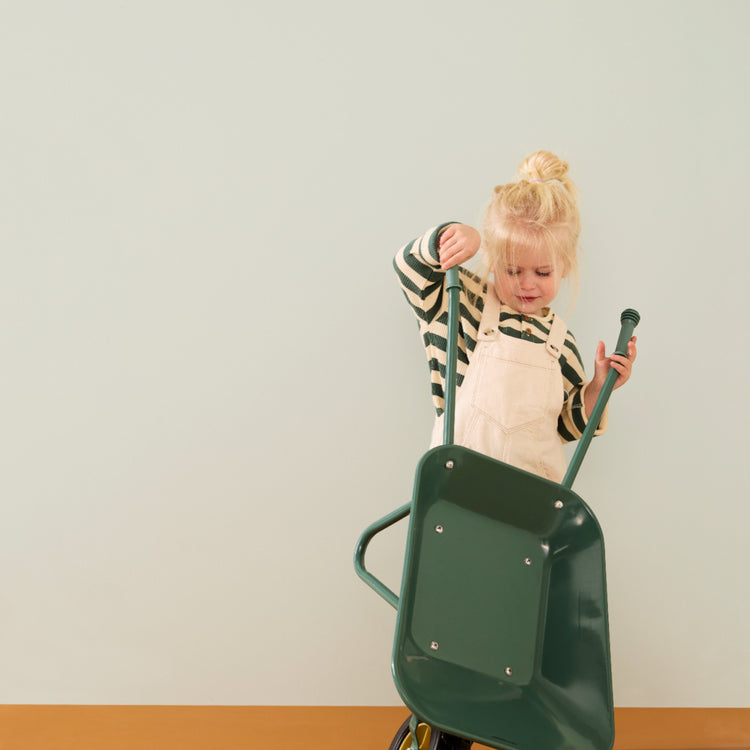 KIDS CONCEPT. Παιδικό μεταλλικό καροτσάκι κήπου KID'S HUB