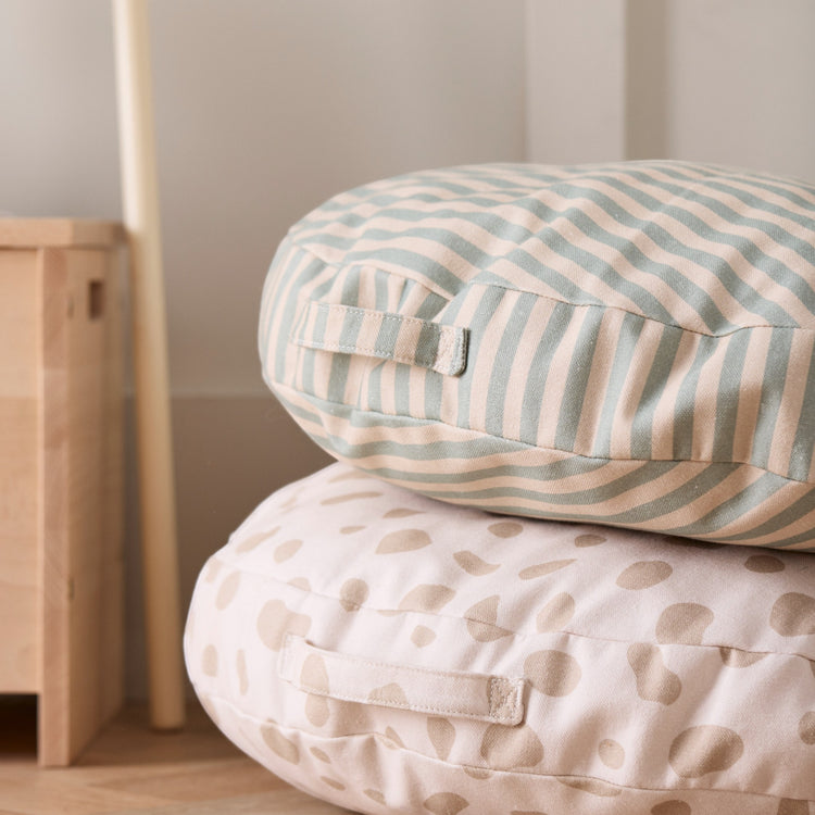 KIDS CONCEPT. Μαξιλάρι δαπέδου στρογγυλό 60cm με βούλες