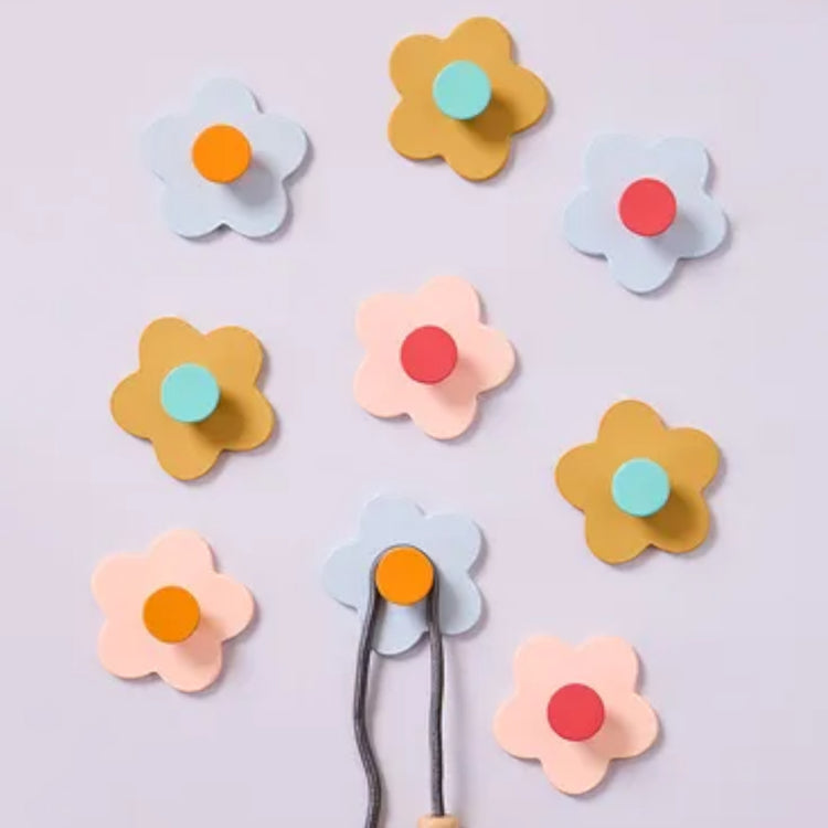 KIDS CONCEPT. Σετ 3 ξύλινες κρεμάστρες λουλουδάκια KID'S BASE