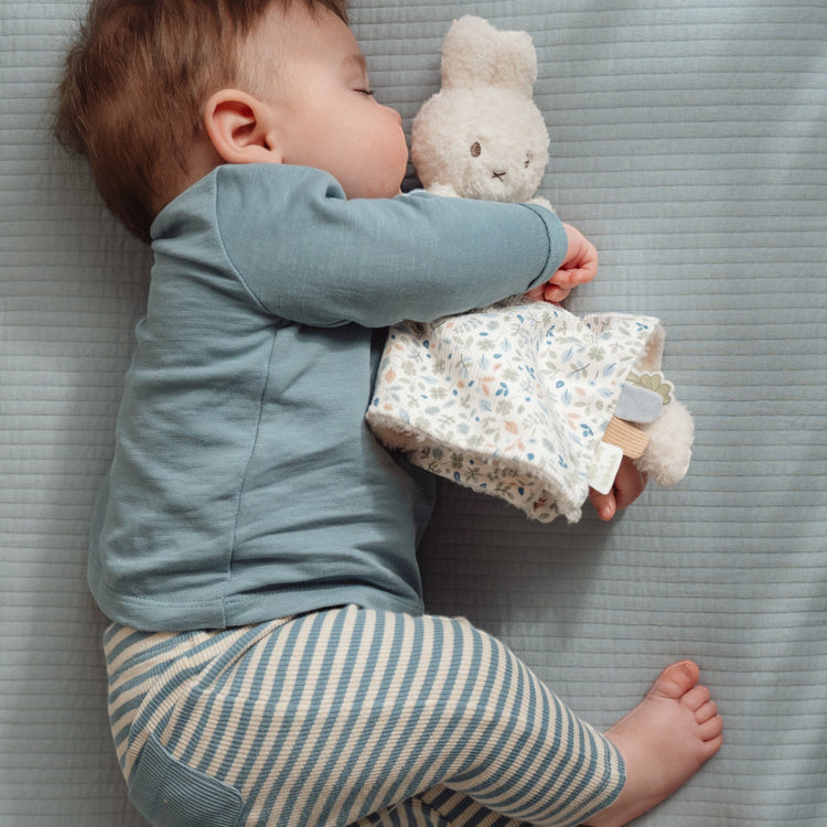 LITTLE DUTCH. Υφασμάτινο ντουντού Miffy - Lucky Leaves GR