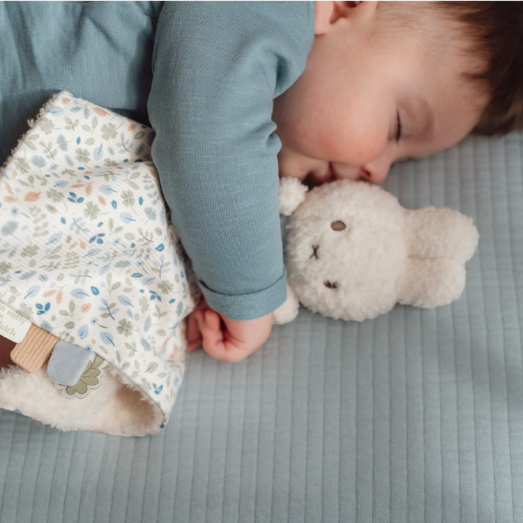 LITTLE DUTCH. Υφασμάτινο ντουντού Miffy - Lucky Leaves GR