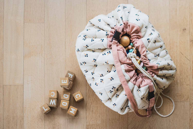 PLAY&GO. Στρώμα παιχνιδιού μαλακό - τσάντα 2 σε 1. Moulin Roty Apres la Pluie