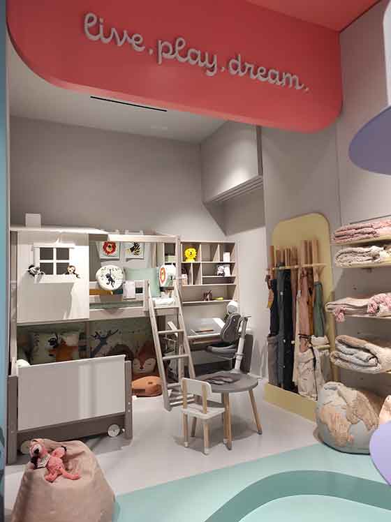 CozyKids Golden Hall