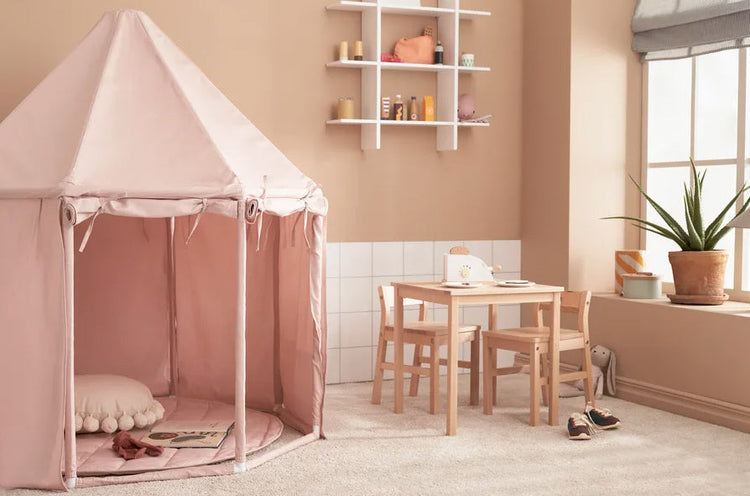 KIDS CONCEPT. Ξύλινο σπιτάκι πολυγωνικό Montessori (απαλό ροζ)