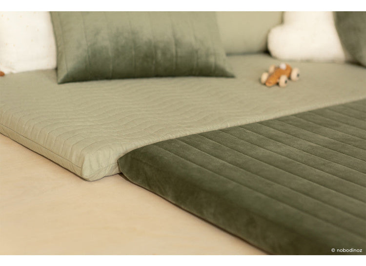 Zanzibar play mattress • velvet olive green