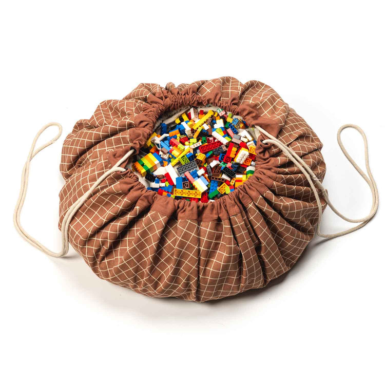 PLAY&GO. Στρώμα παιχνιδιού - οργανικό βαμβάκι - τσάντα 2 σε 1. Grid brown