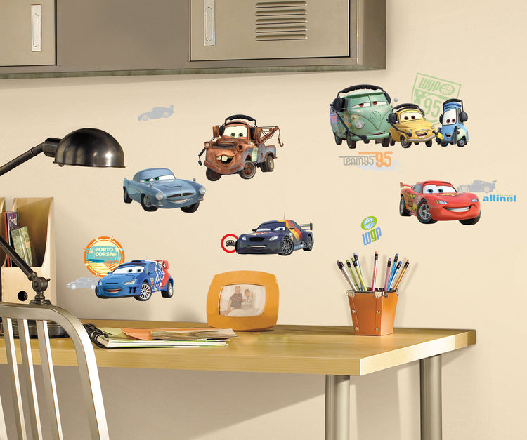 RoomMates. Αυτοκόλλητα τοίχου Cars 2.