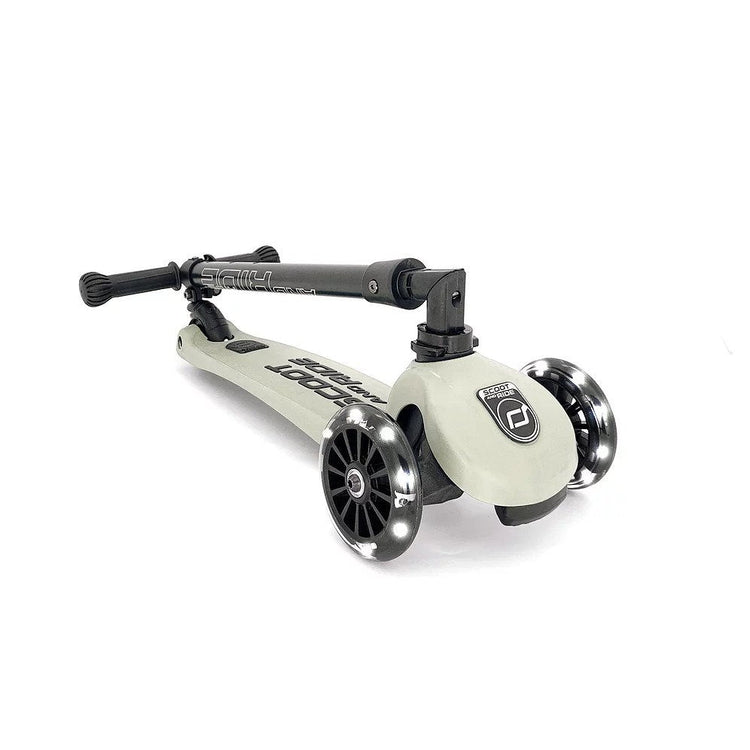Scoot and Ride. Πατίνι Highwaykick  3 LED Ash