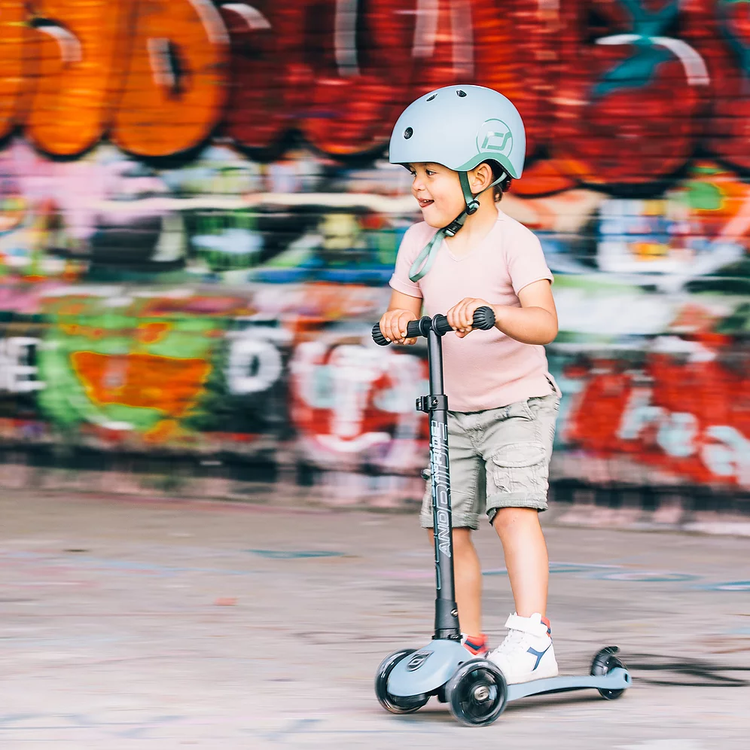 Scoot and Ride. Πατίνι Highwaykick  3 LED Steel