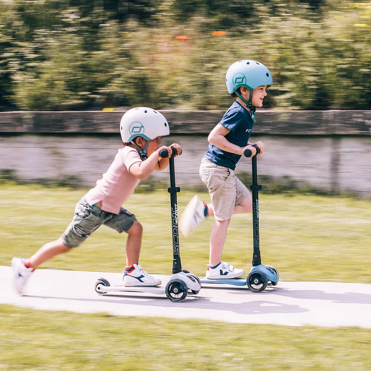 Scoot and Ride. Πατίνι Highwaykick  3 LED Steel