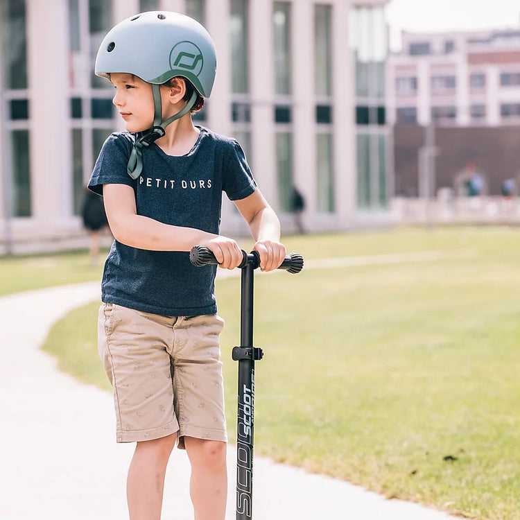 Scoot and Ride. Κράνος forest