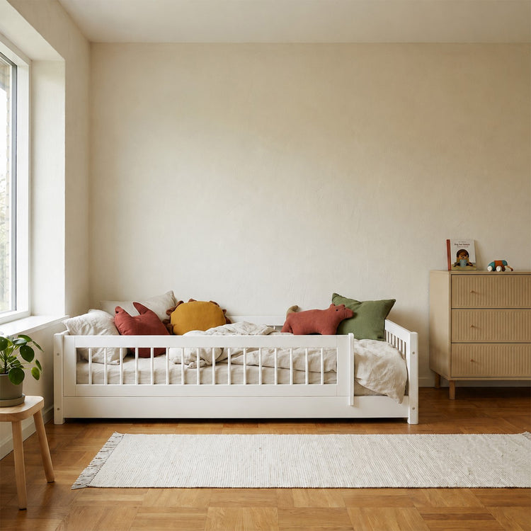 Flexa. Κρεβάτι με γύρω προστατευτικά Montessori Crossbars