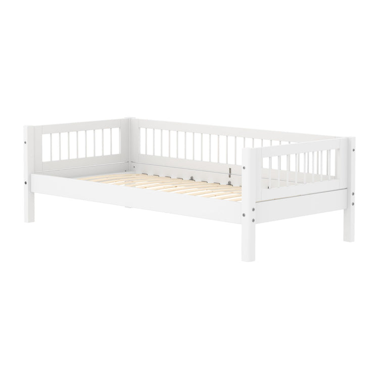 Single Bed with Crossbars and Safety Rail, 90x200 cm, White