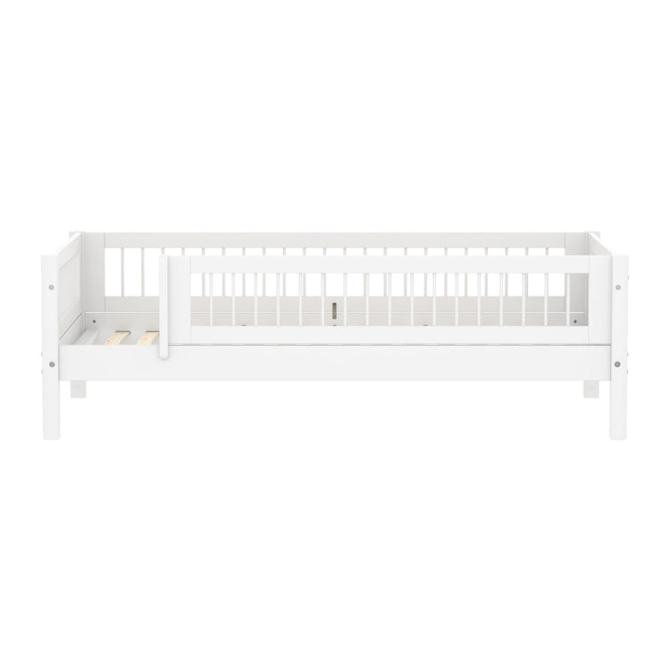 Single Bed with Crossbars and Safety Rail, 90x200 cm, White