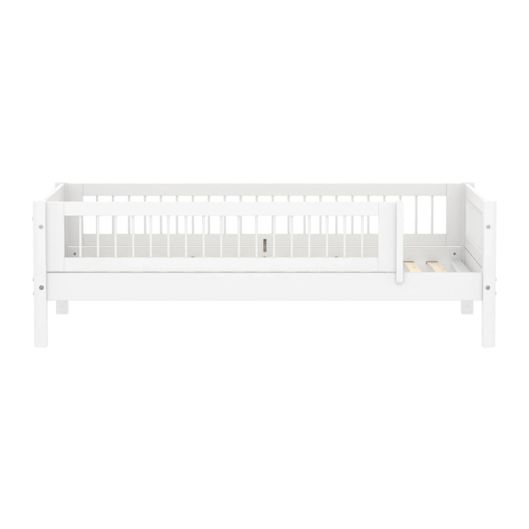 Single Bed with Crossbars and Safety Rail, 90x200 cm, White