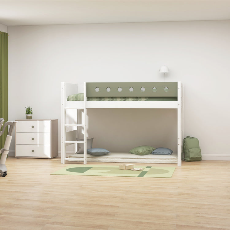 Flexa. Κρεβάτι ημίψηλο White με κάθετη σκάλα - 210εκ - Λευκό/ απαλό πράσινο