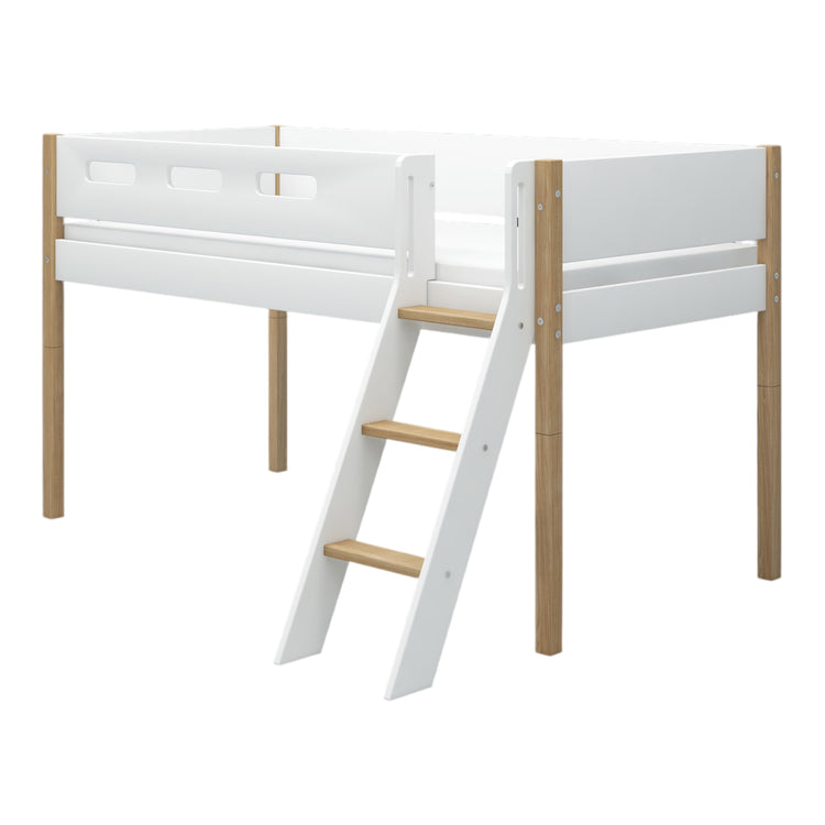 Flexa. Κρεβάτι μεσαίου ύψος Nor με κεκλιμένη σκάλα - 210εκ - Λευκό/ δρυς