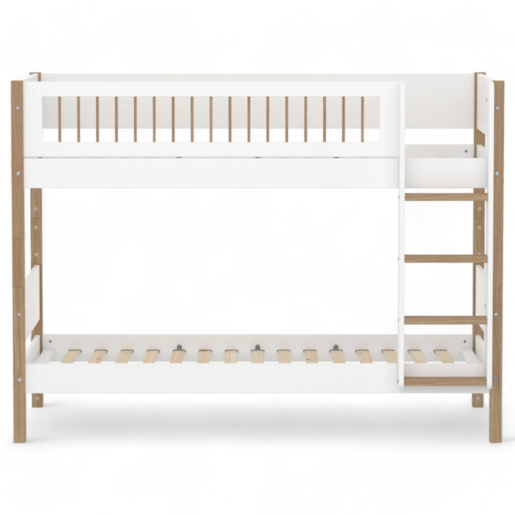 Flexa. Bunk bed with straight ladder and safety rail.