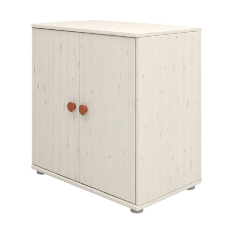 Flexa. Classic cupboard with blush knobs  - White washed