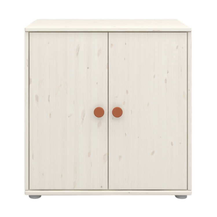 Flexa. Classic cupboard with blush knobs  - White washed