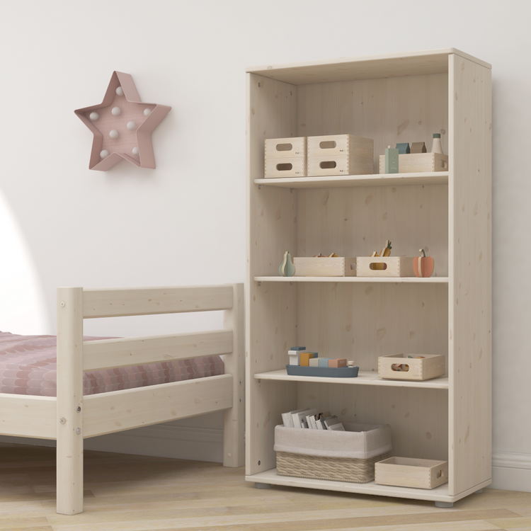 Flexa. Classic bookcase with three compartments shelves - White washed
