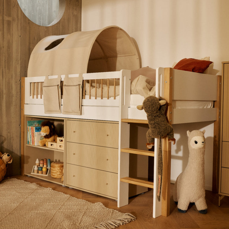 SAGA Chest with 3 drawer. Fronts with grooves. Oat, Oat knobs .