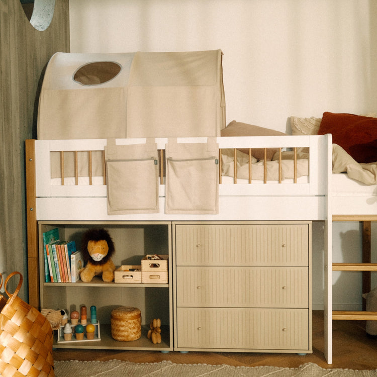 SAGA Chest with 3 drawer. Fronts with grooves. Oat, Oat knobs .