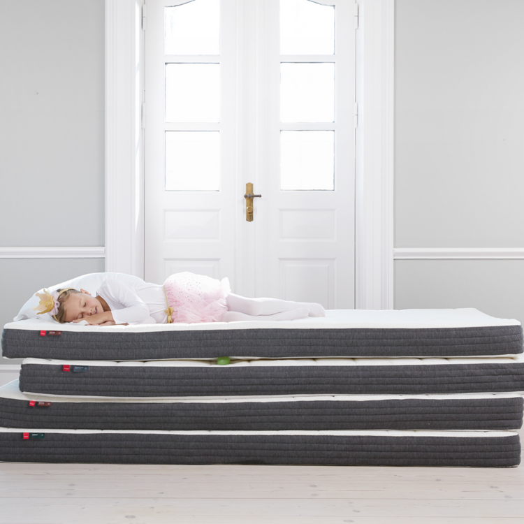 Flexa. Latex mattress, bamboo cover, 200 x 90cm
