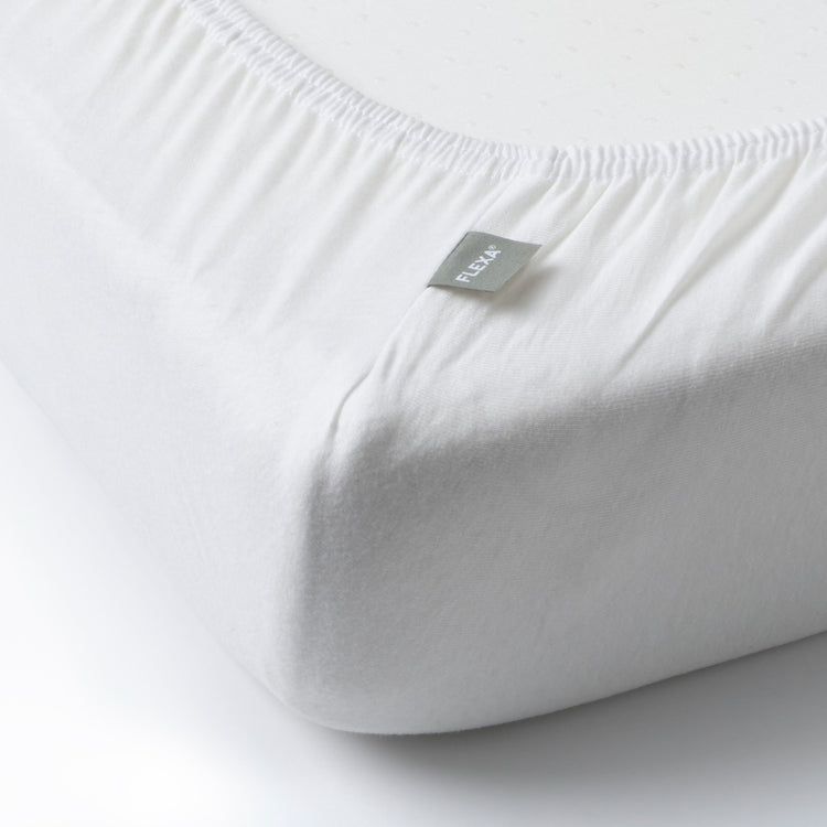 Flexa. Fitted Sheet – Baby - Off White