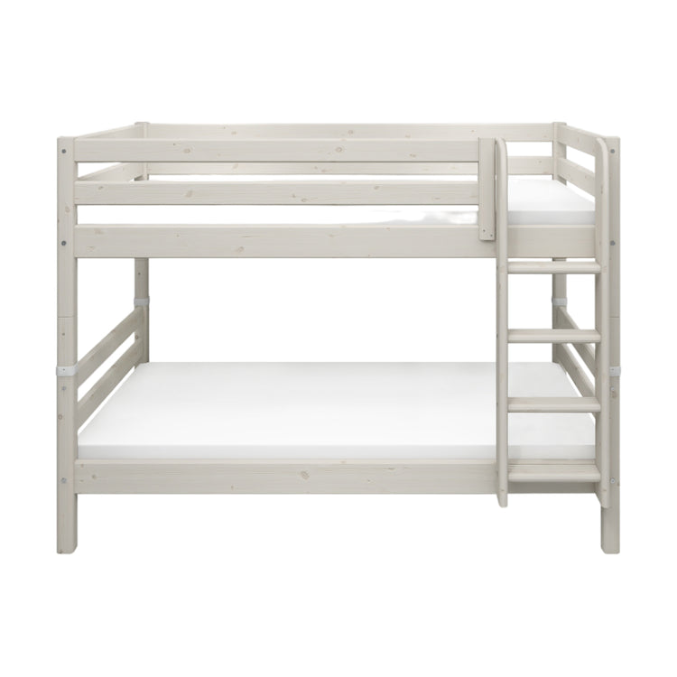 Flexa. Classic bunk bed with straight ladder - 210cm - White washed