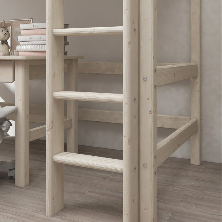 Flexa. Classic high bed with straight ladder - 210cm - White washed