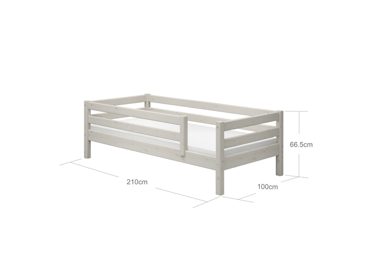 Flexa. Classic bed with 3/4 safety rail - 210cm - White washed