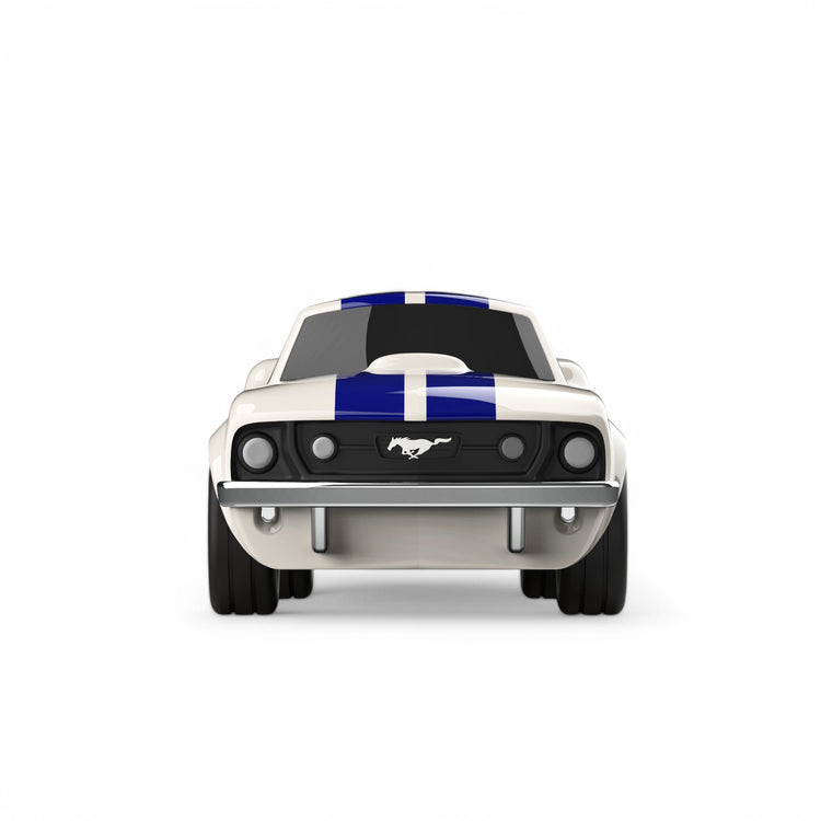 Baghera. Αγωνιστικό αυτοκίνητο Ford Mustang (λευκό)