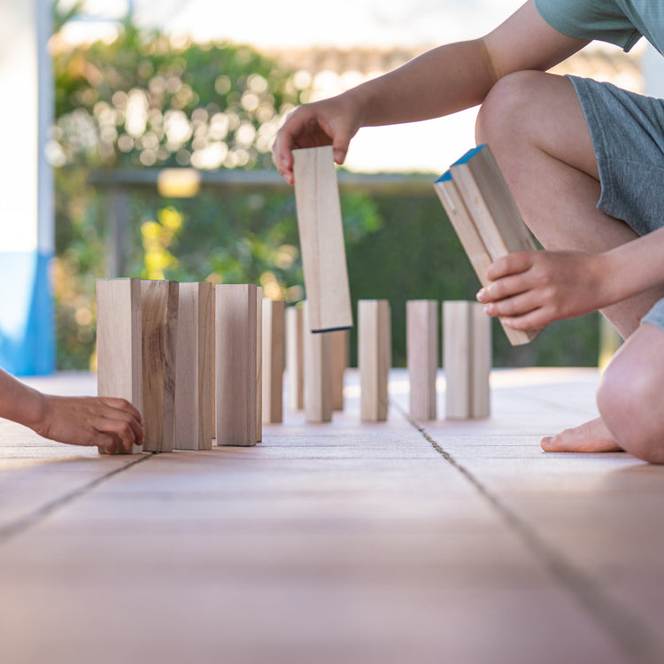 BS TOYS. Giant Tumble Tower