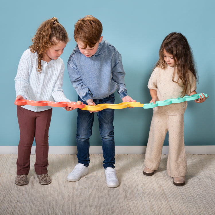 BS TOYS. Παιχνίδι συνεργασίας με μπαλάκι Pass & Play