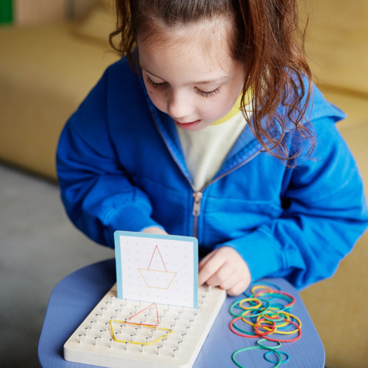 BS TOYS. Geoboard Duel