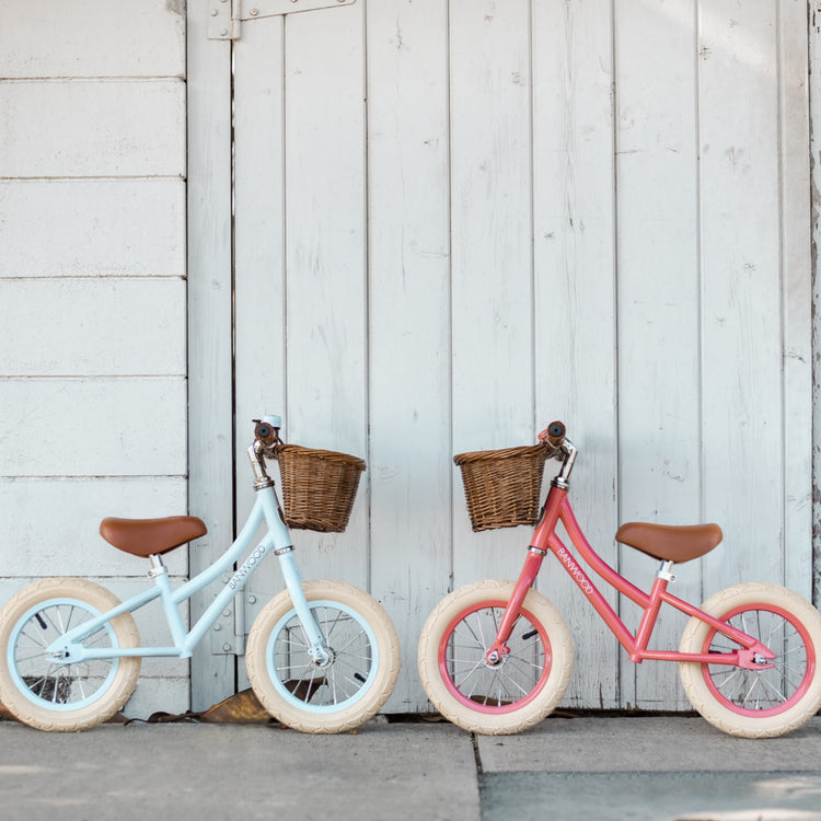 BANWOOD. Balance Bike Banwood First Go Coral