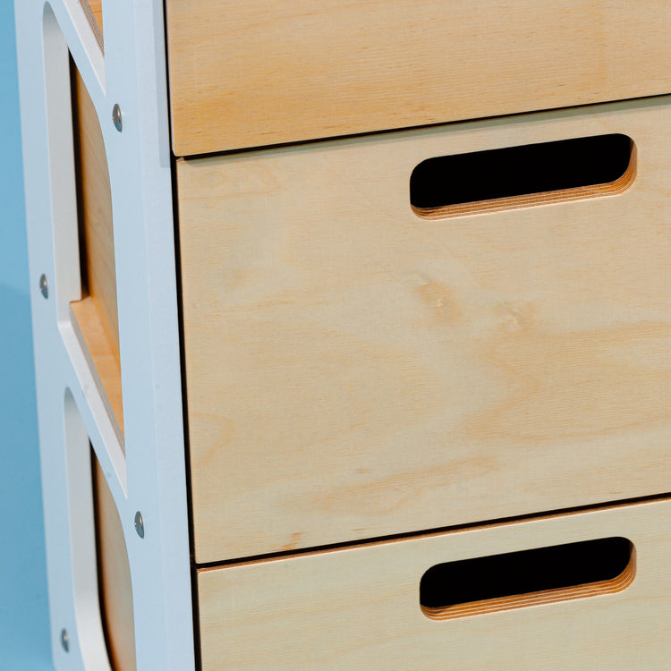 Duck Woodworks. Κρεμάστρα ρούχων με συρτάρια και ορθογώνια χερούλια - λευκό