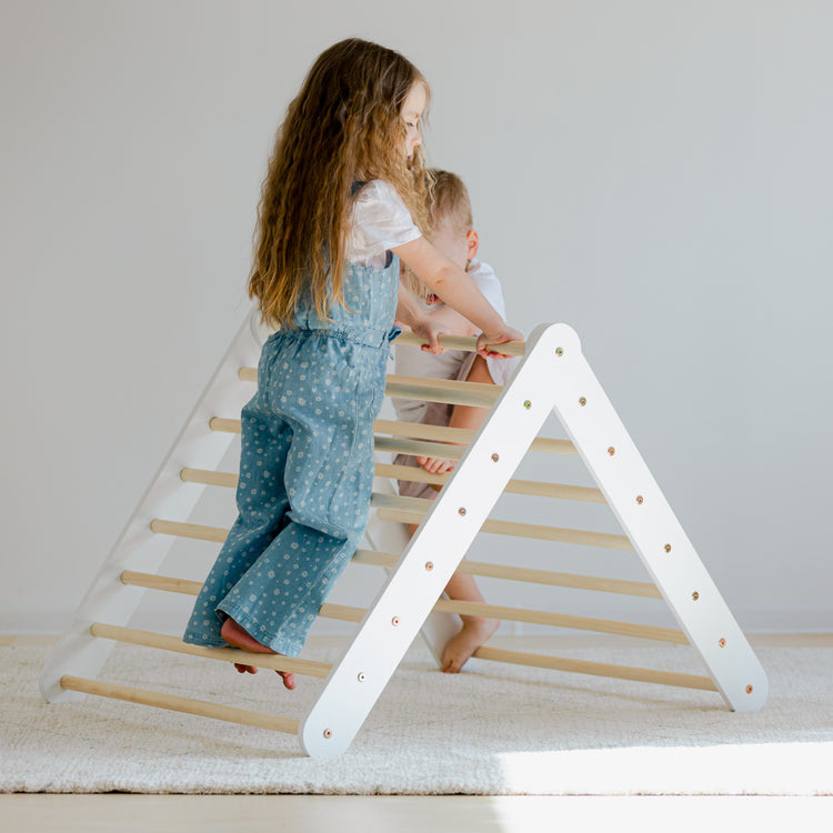 Duck Woodworks. Climbing triangle floor set with slide white