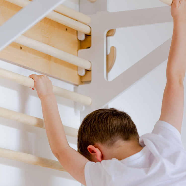 Duck Woodworks. Climbing triangle wall set white