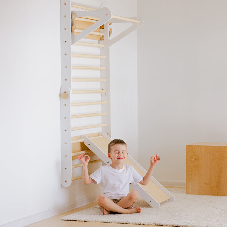 Duck Woodworks. Climbing triangle wall set with slide white