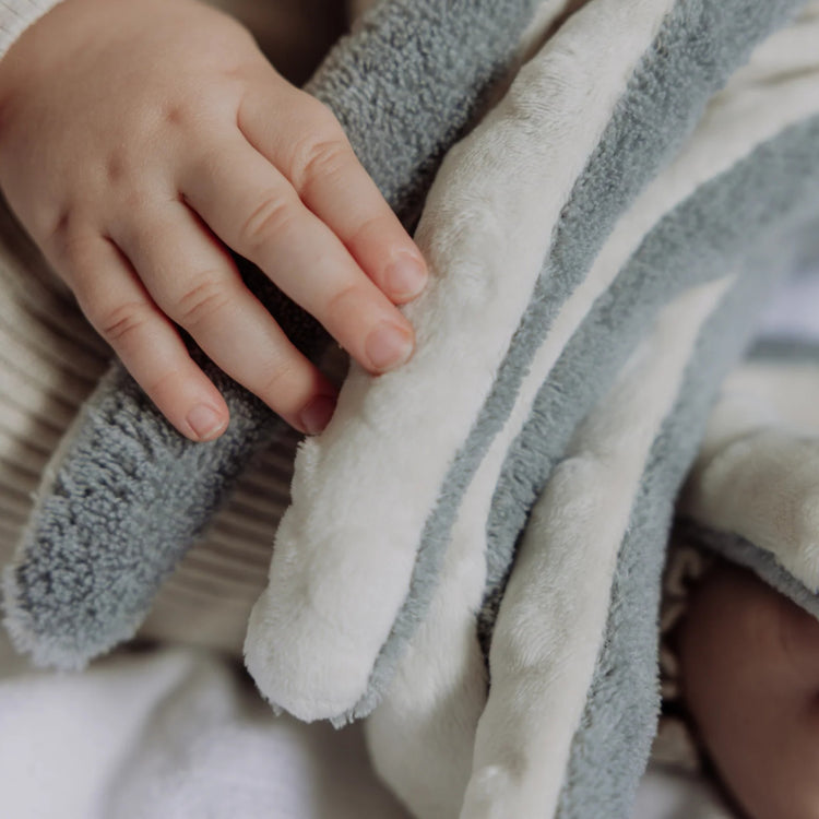 FLOW. Olly - Rechargeable Heartbeat Comforter (Sea grey)