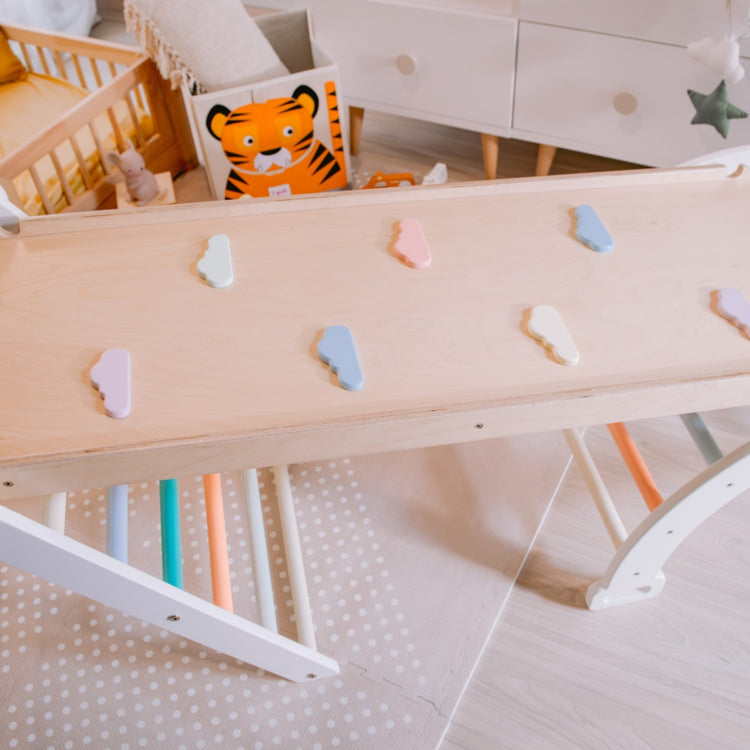 FAMILY NATION. Τρίγωνο αναρρίχησης Montessori Pikler - Rainbow