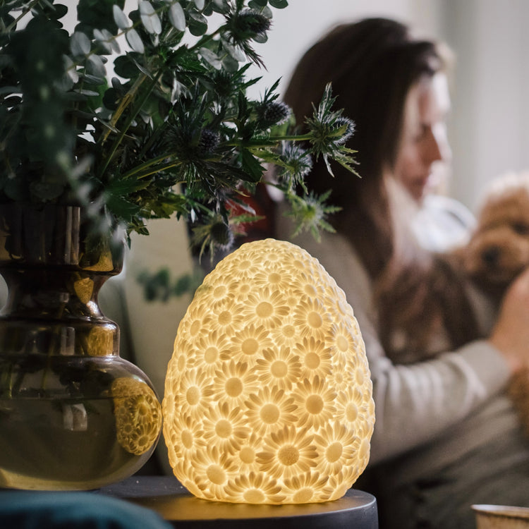 GOODNIGHT. The Daisy Lamp Ivory Ivory