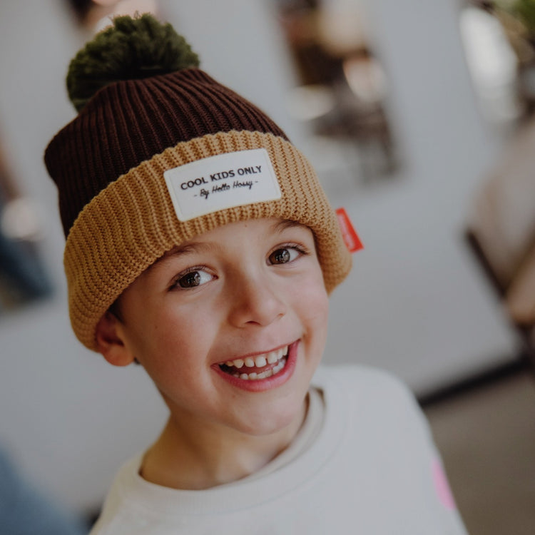 HELLO HOSSY. Color Block Pistachio dad beanie